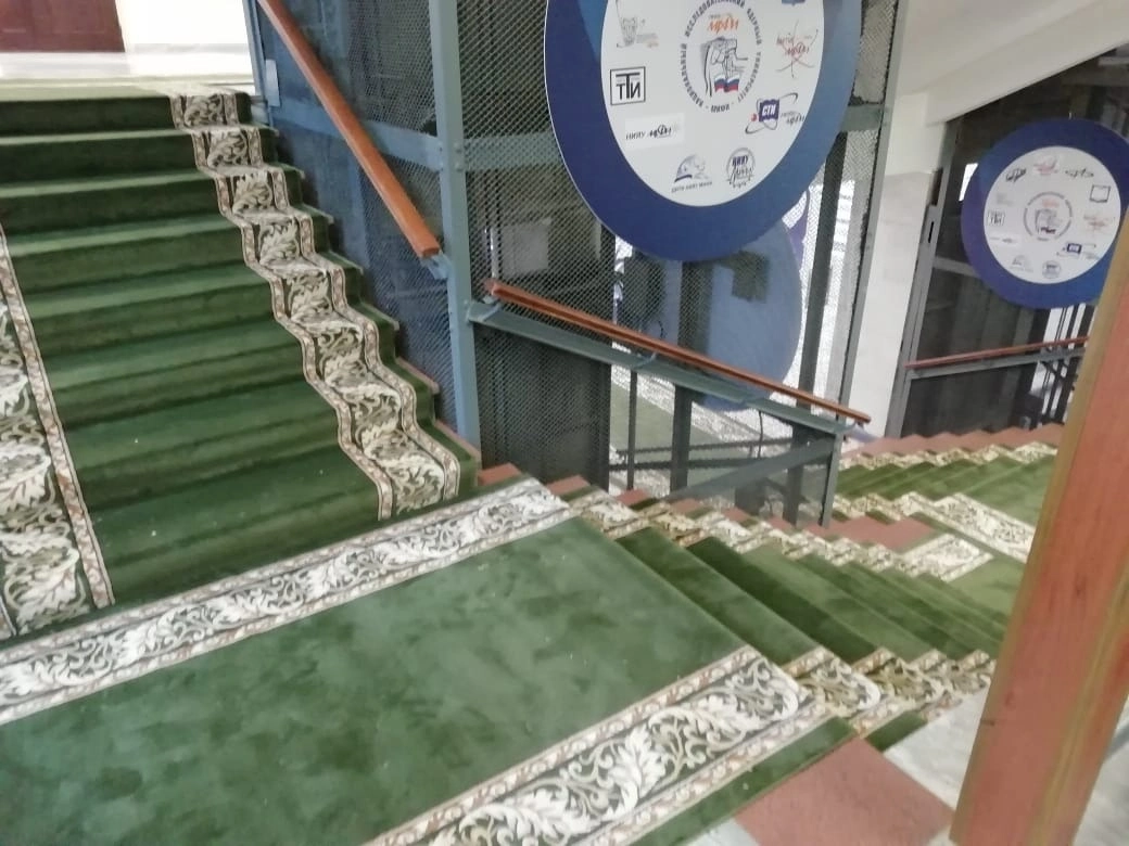 Укладка дорожки в НИЯУ 