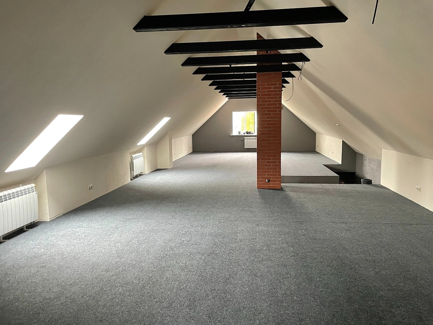 Укладка ковролина  в коттедже