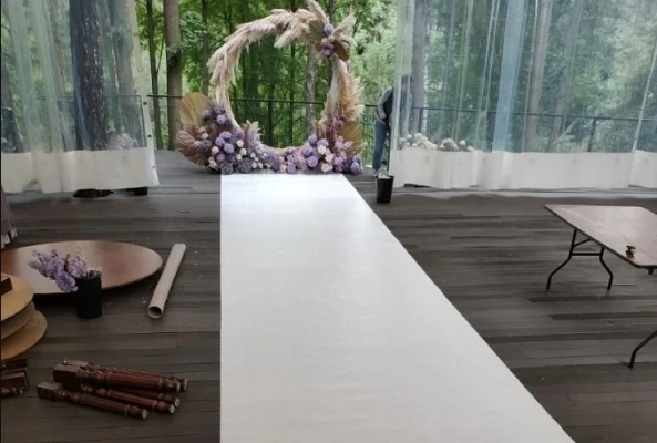 Аренда ковровых дорожек на свадьбу