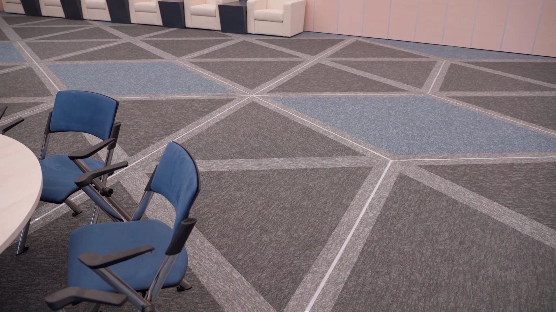 Укладка ковровой плитки в Обнинск РосАтом в виде сот реактора 14