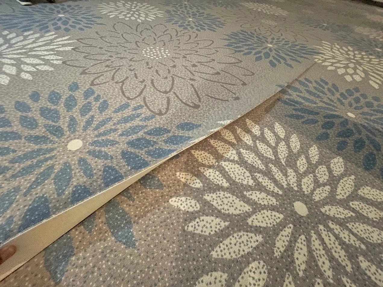 Укладка ковролина  в коттедже в Зеленограде 15