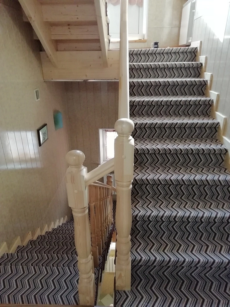 Укладка ковролина  в коттедже 9