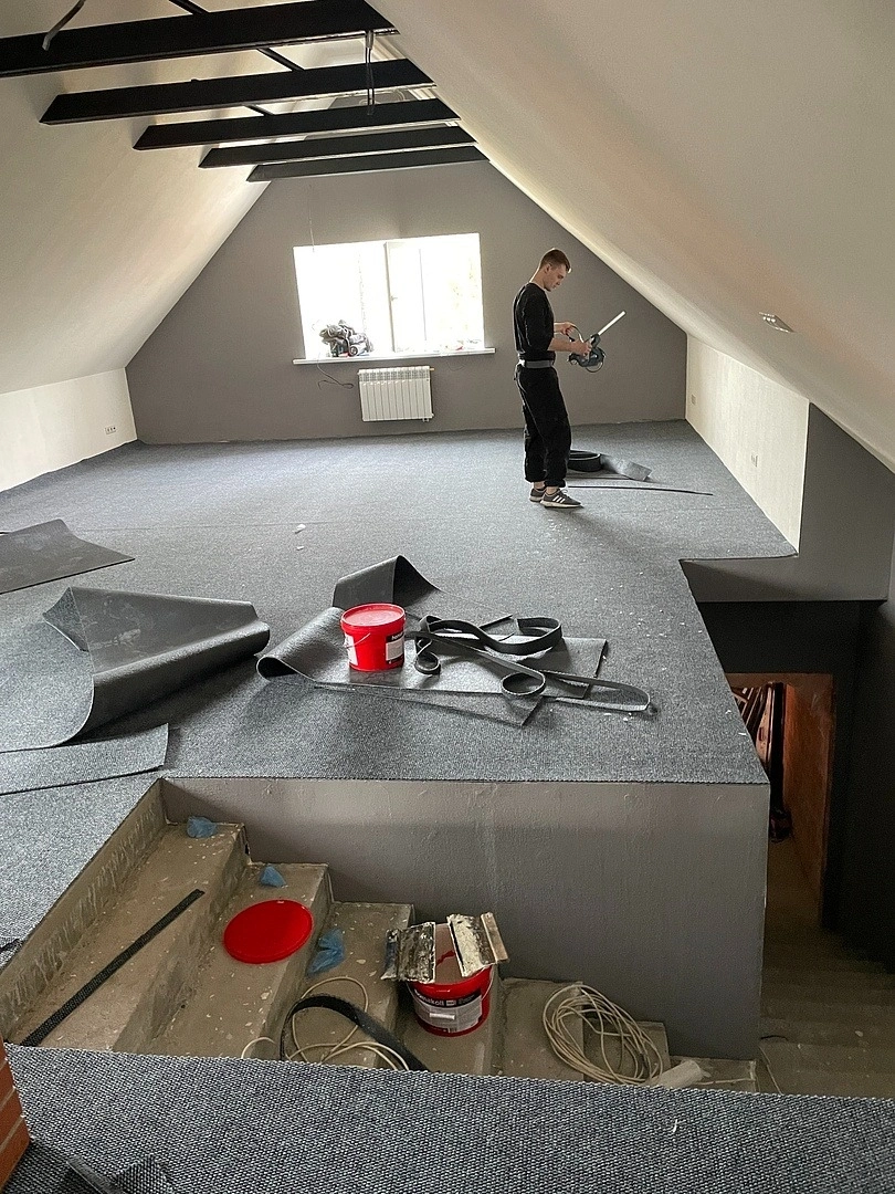 Укладка ковролина  в коттедже 4