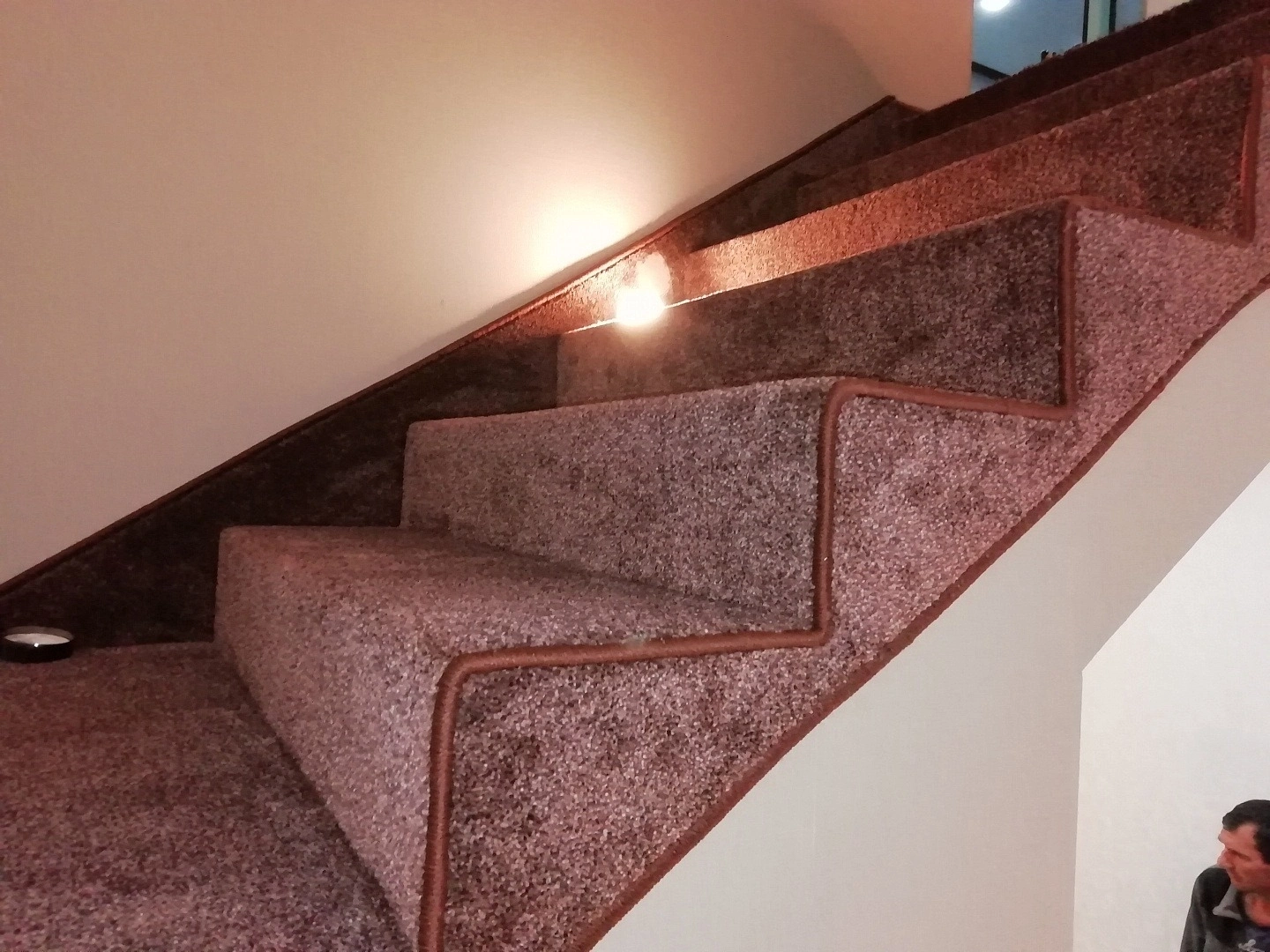 Укладка ковролина в таунхаусе 4