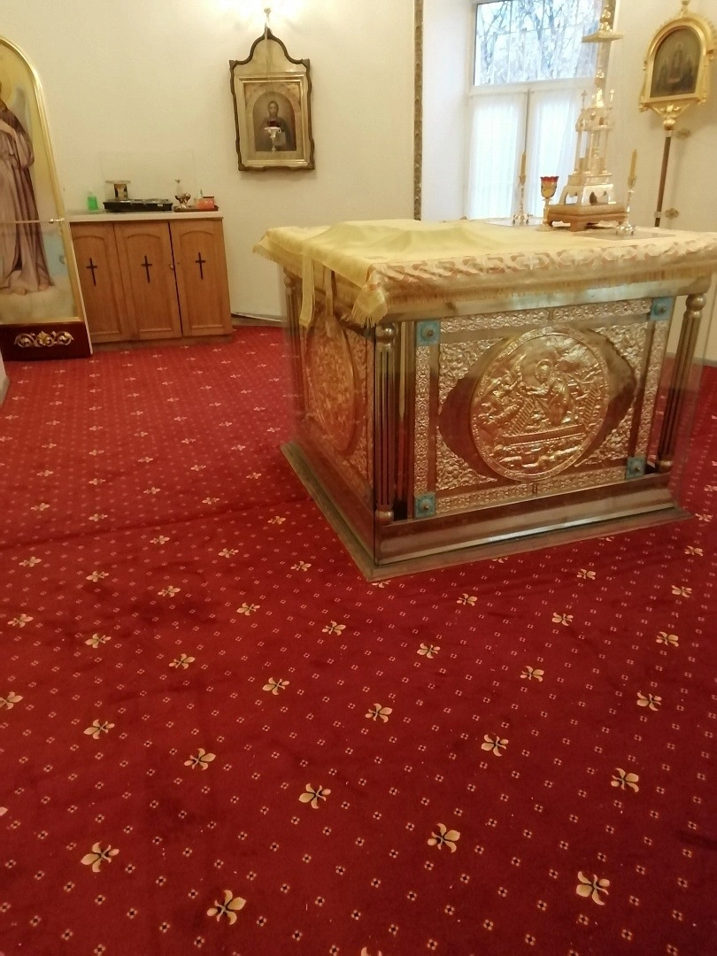 Оверлок ковролина в Церкви Андрея Первозванного 6