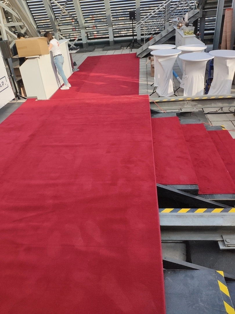 Укладка дорожки в Башне Империя, Москва Сити 9