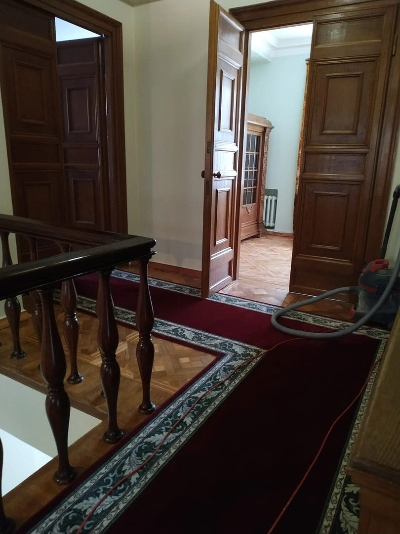 Укладка дорожки в Доме музея Игоря Курчакова 4