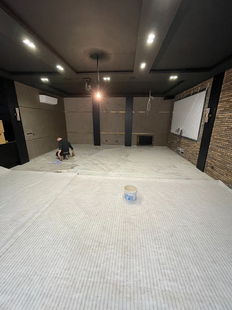 Укладка ковровой плитки в архитектурном бюро 21