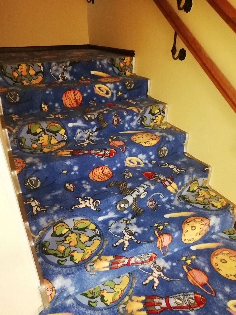 Укладка ковролина в COSMO-САД в КП 