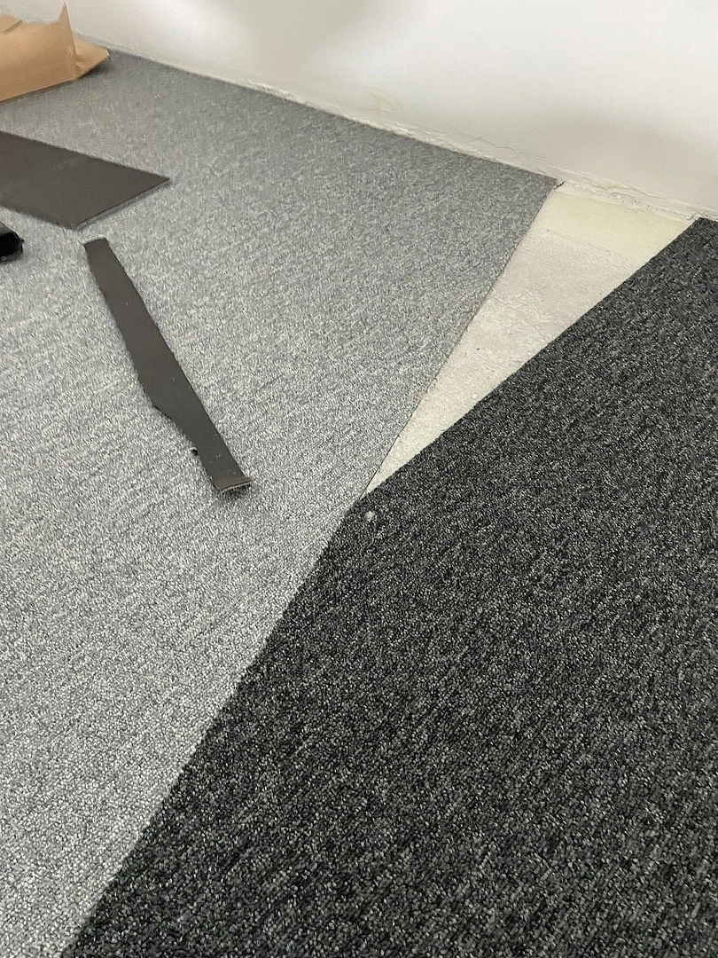 Укладка ковровой плитки в архитектурном бюро 18