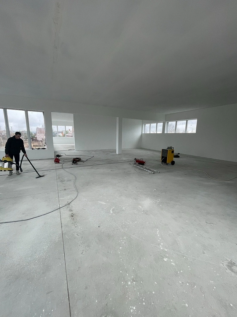 Укладка линолеума в магазине Магнит 4