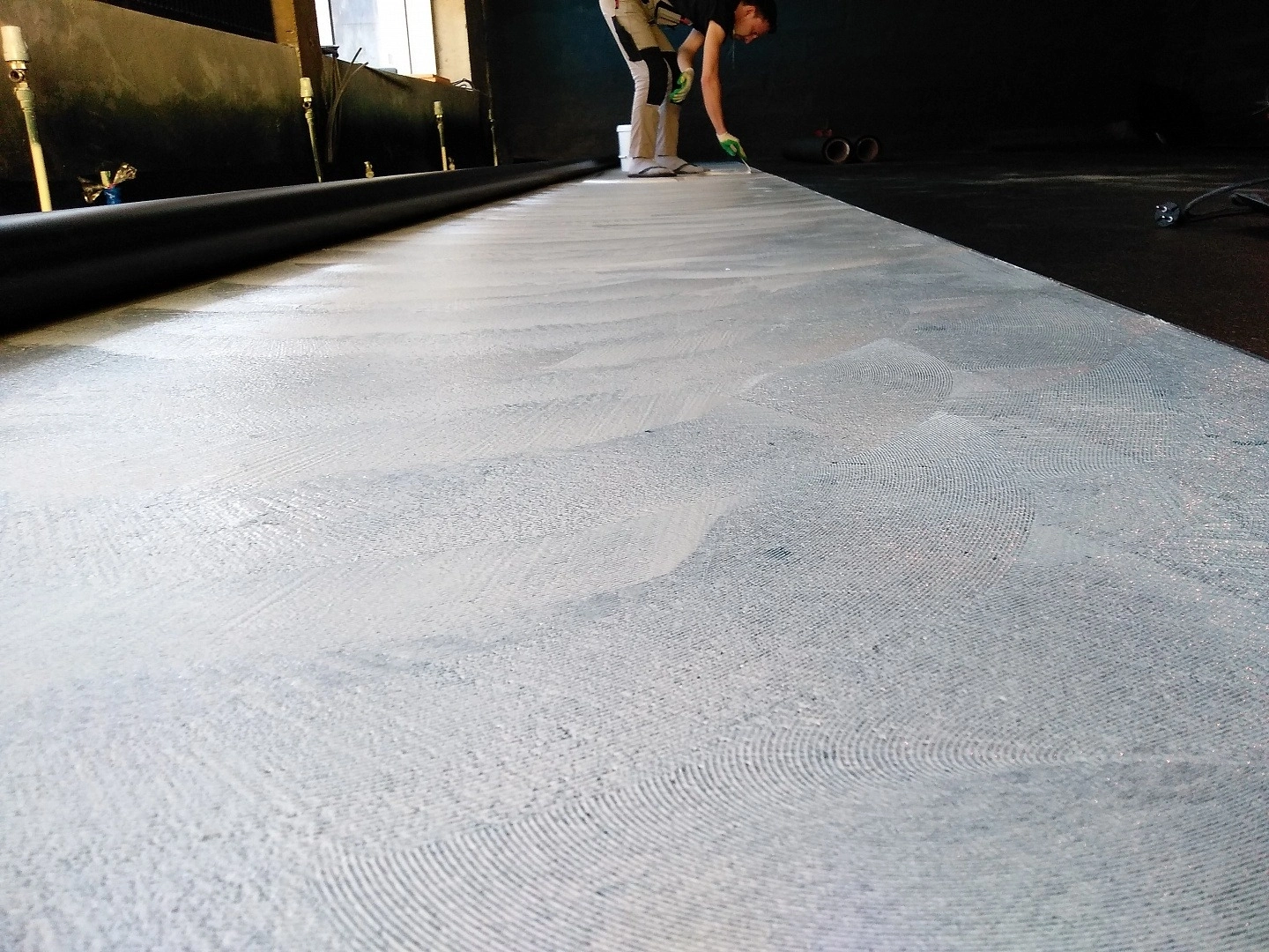 Укладка линолеума  в ресторане 