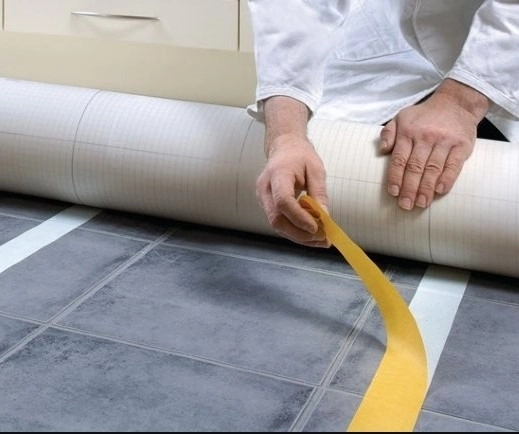 Укладка линолеума на скотч