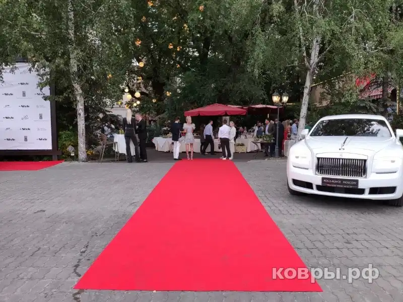 Укладка дорожки в Ресторане Bellagio