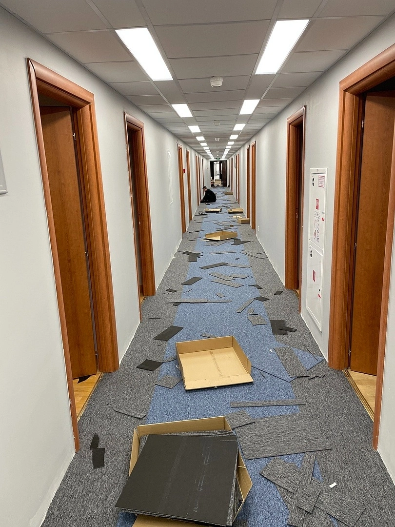 Укладка ковровой плитки в президентской академии  4