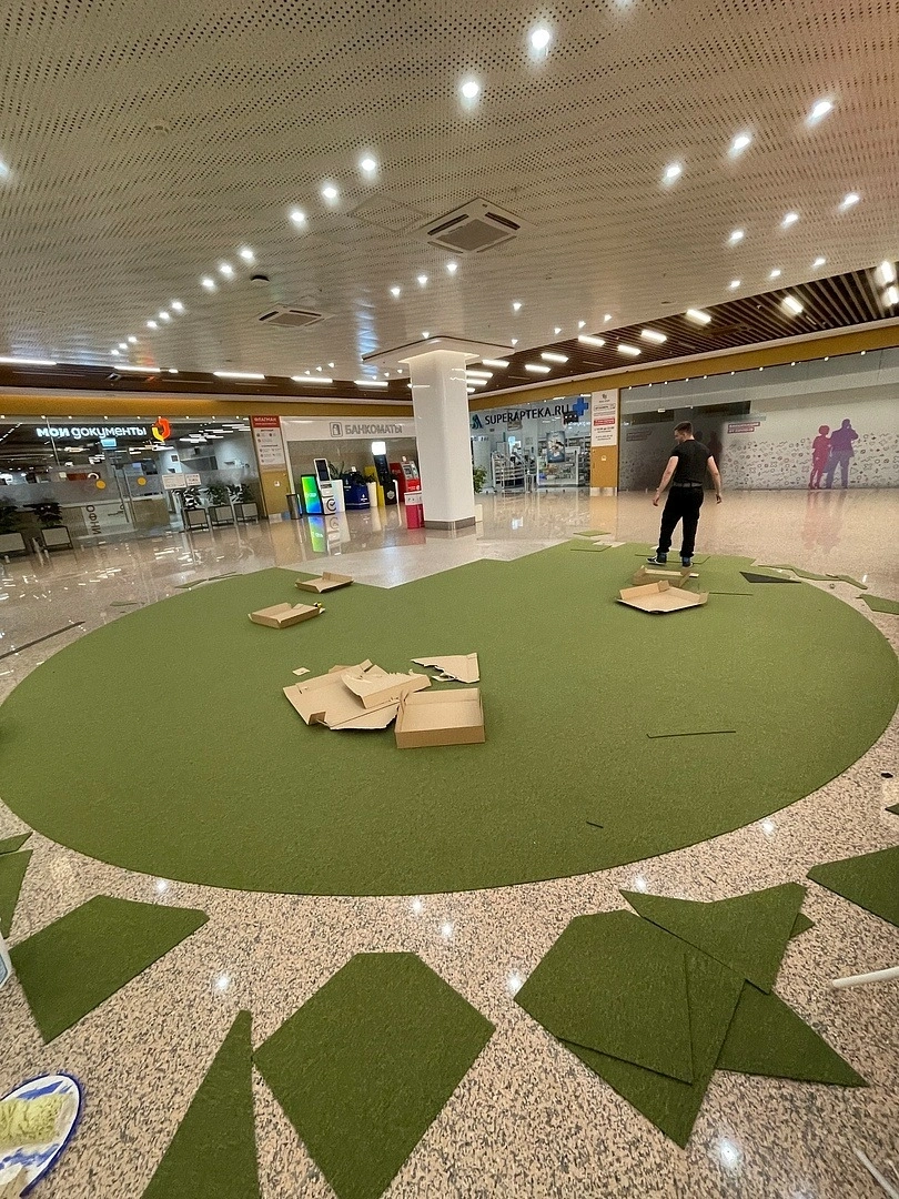 Укладка ковровой плитки в ТЦ Щелковский 19