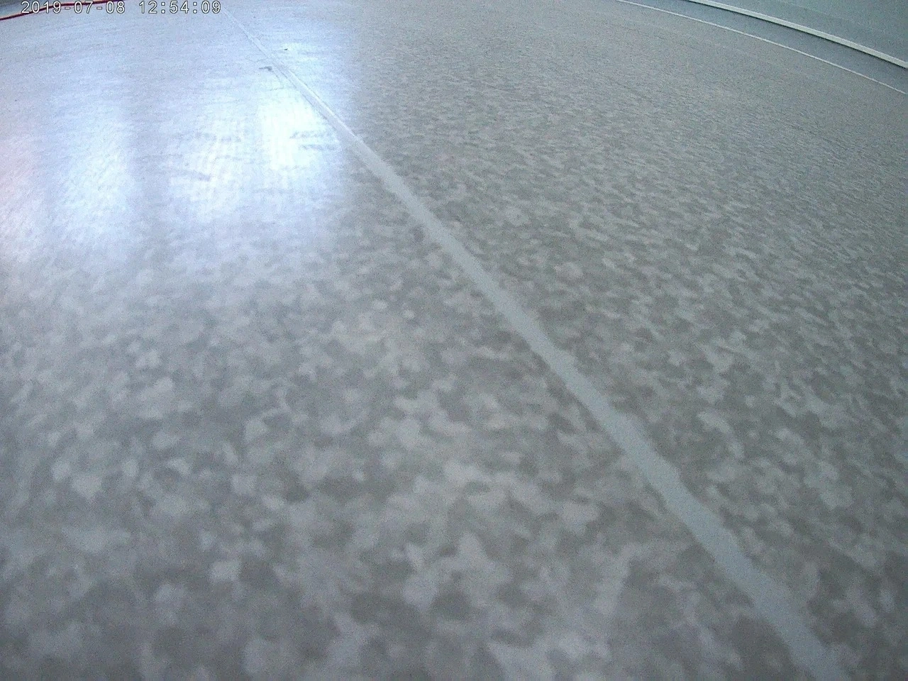 Укладка линолеума  в офисе интернет-магазина 2