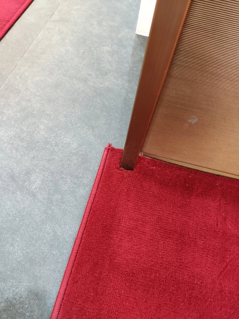 Укладка дорожки в галерее янтаря 4