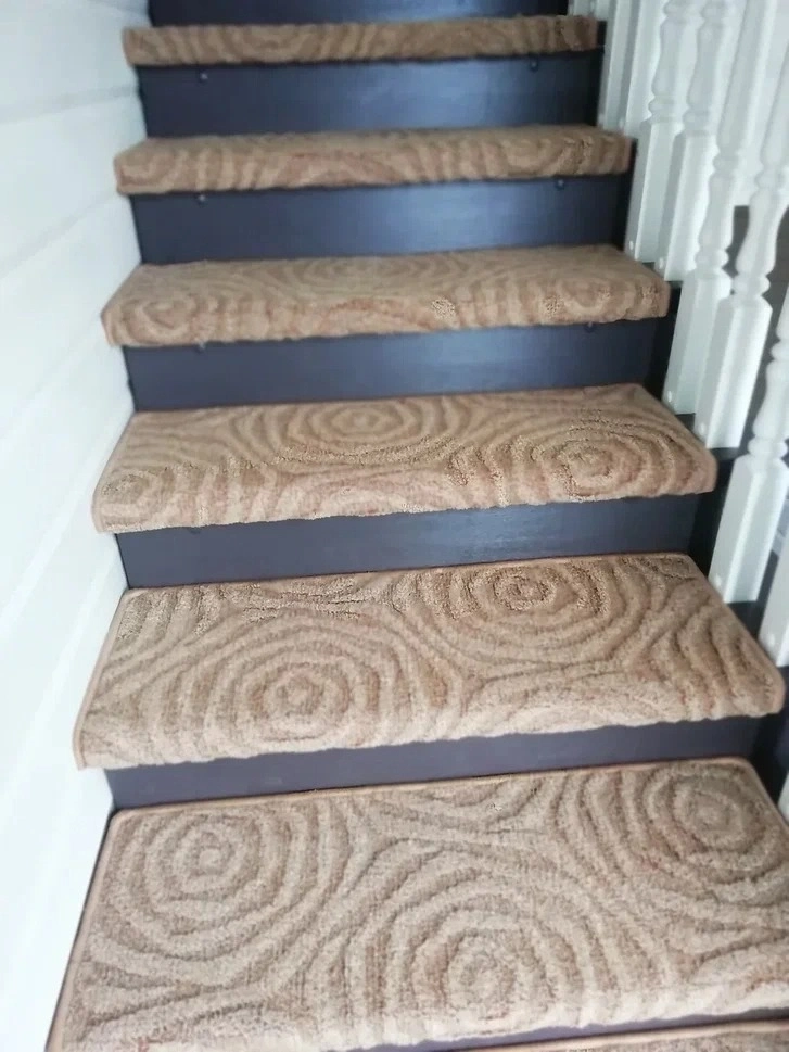 Укладка ковролина в офисе компании Фуртекс  2