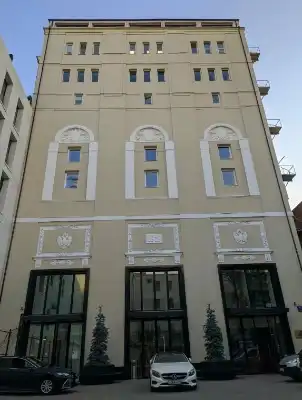 Меховой холодильник салона меховых изделий