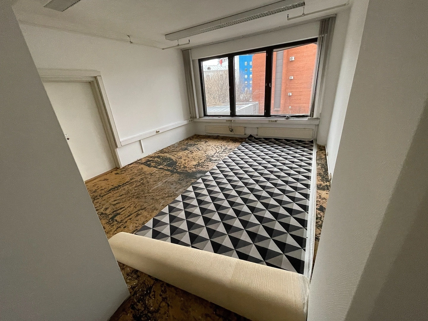 Укладка ковролина в AZIMUT Hotel  4