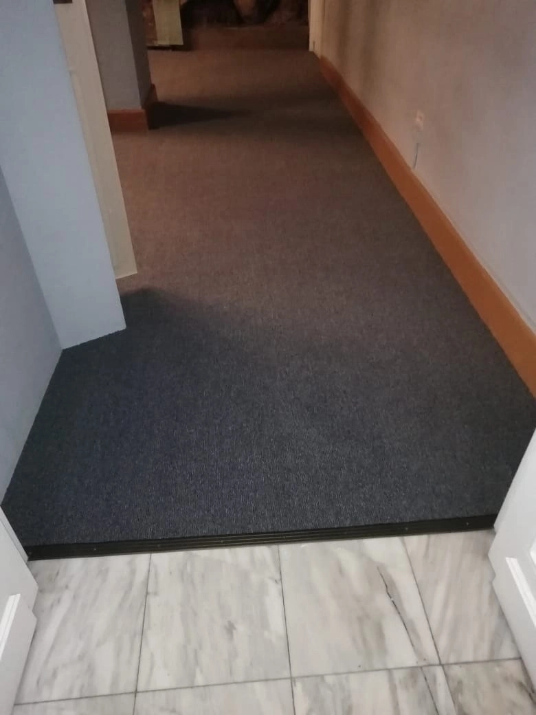 Укладка ковролина для мемориального музея Н. В. Гоголя 