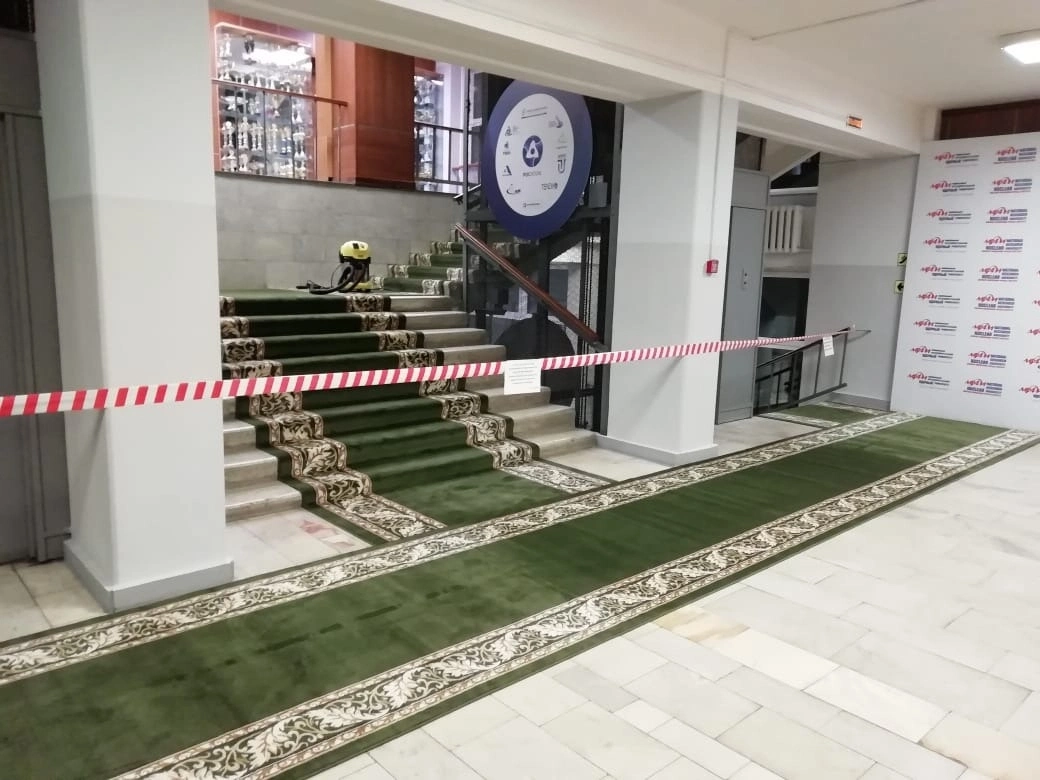 Укладка дорожки в НИЯУ 